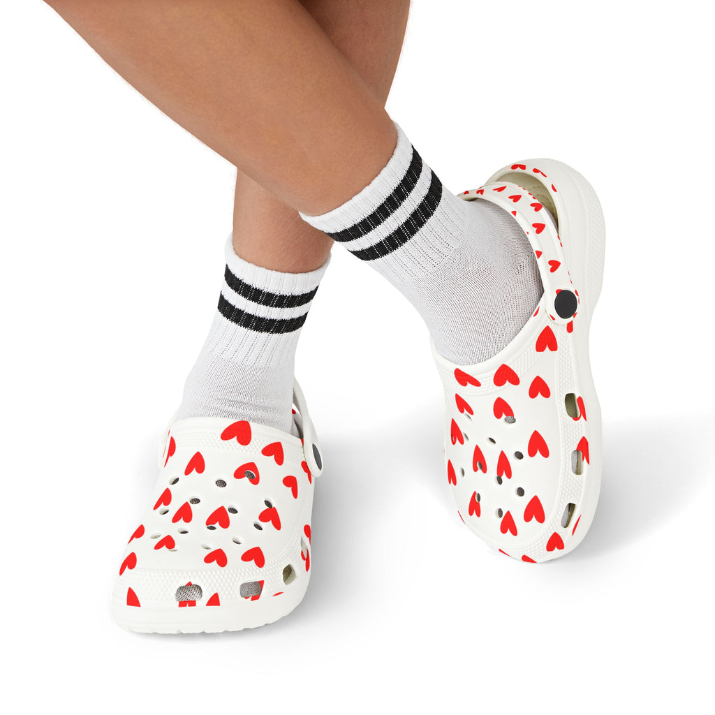 Kids Heart Print Foam Clogs – Cute Red Heart EVA Slip-On Shoes