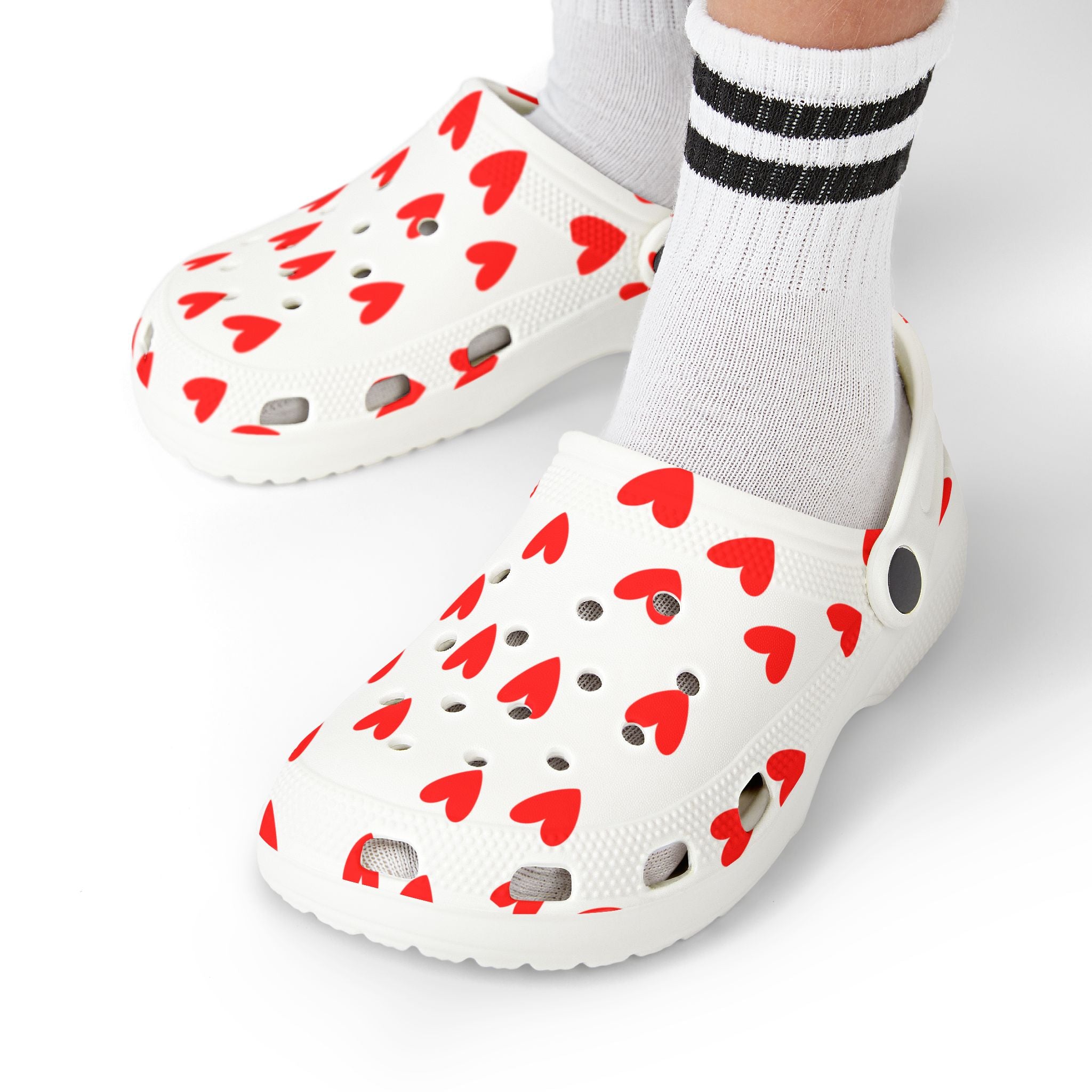 Kids Heart Print Foam Clogs – Cute Red Heart EVA Slip-On Shoes
