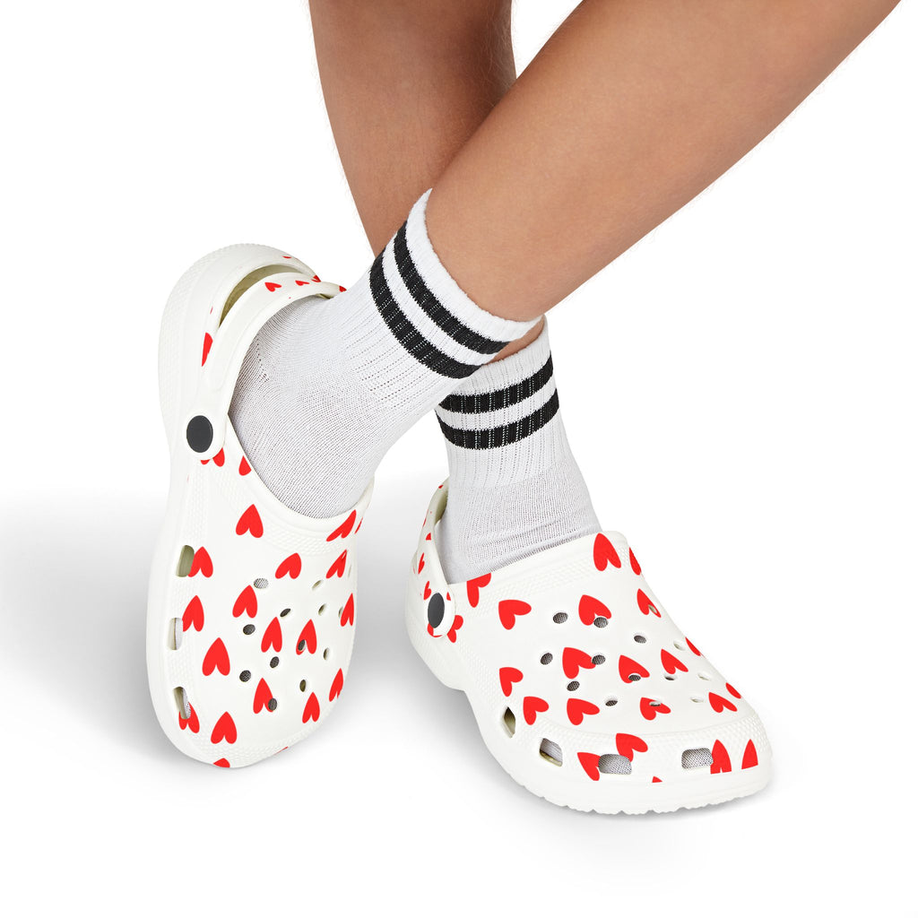 Kids Heart Print Foam Clogs – Cute Red Heart EVA Slip-On Shoes